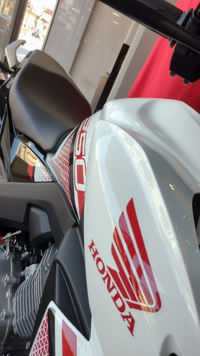Imagen 7 de 16 de Honda Cb 250 Twister 2023 Honda Redbikes