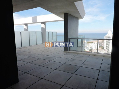 Imagen 7 de 26 de Penthouse En Edificio Con Servicios