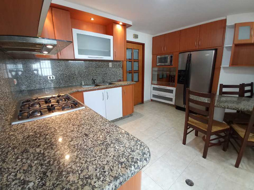 Imagen 4 de 27 de En Venta Apartamento Remodelado 144 M² 4h/3b/2 Pe Chuao