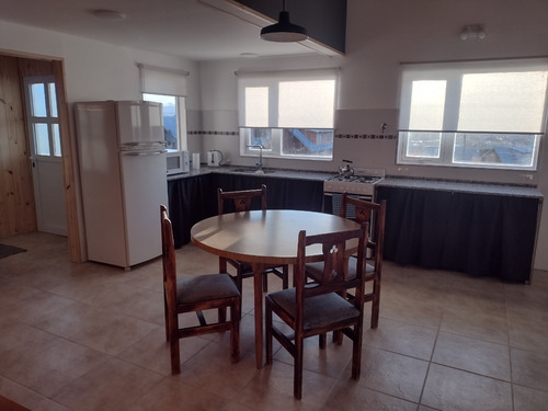 Imagen 7 de 25 de Casa Vacacional Con Estacionamiento Gratis Al Pie De La Montaña