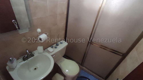 & Maria Luisa Mendoza Vende Hermosa Casa En Urbanizacion Privada De Cabudare Remodelada Con Seguridad Las 24 Horas Con Bellas Areas Comunes 2 5 7 2 9 3
