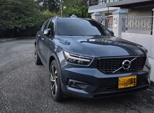 Volvo XC40 2.0 B5 Mild Hybrid