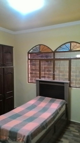 Espaçosa E Aconchegante Casa De 3q Com 2 Pavimentos - 1870