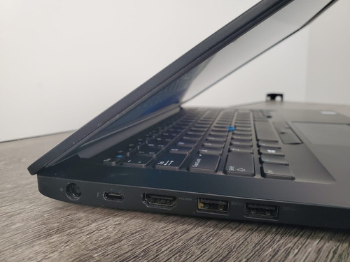 Laptop Core I7 8va Gen 16ram 480 Ssd Cargador (Reacondicionado)