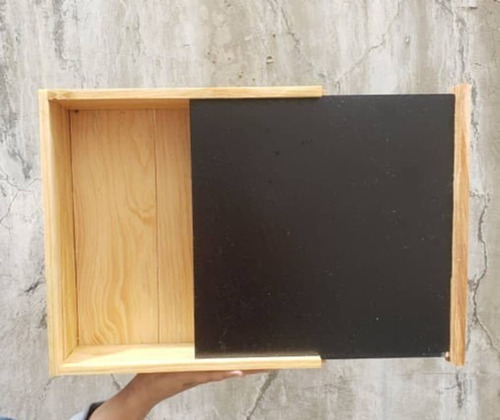 Caja Pino C/tapa Deslizante Negra 30x30x9,50cm