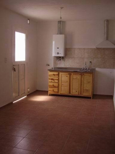 Imagen 1 de 13 de Alquilo Casa Dos Dormitorios Villa Allende Parque Cordoba