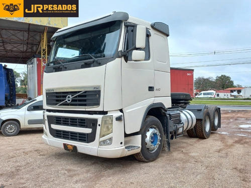 Imagem 2 de 15 de Volvo Fh 440 Cambio Manual Trucado 6x2 Ano 2010