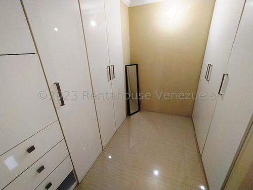 Townhouse En Venta Urb Karol Home Ii, Av Aragua 23-31055 Hc
