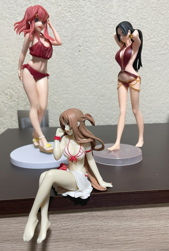 Set De Muñecas Anime Mas Regalo Gratis (Usado)