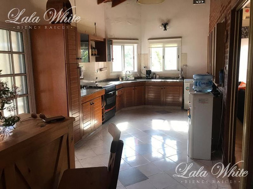 Imagen 7 de 24 de Venta Con Renta - Casa En El Lauquen - Canning