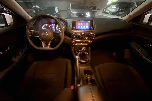 Nissan Sentra 2023