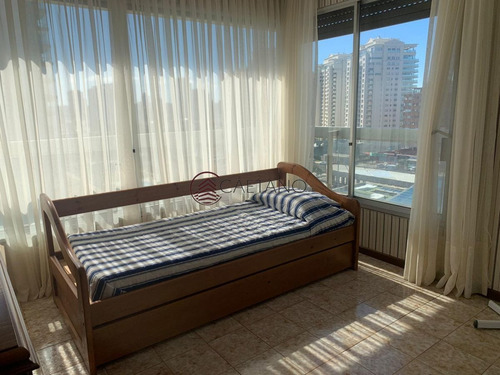Imagen 16 de 30 de Apartamento En Mansa 3 Dormitorios Y Dependencia, Garage - Punta Del Este Mansa