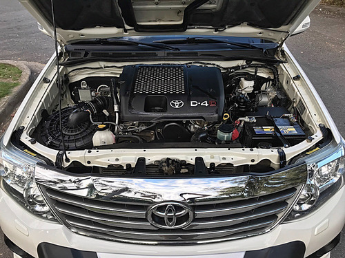Toyota Hilux Sw4 3.0 Tdi Srv 4wd At 7p 2015