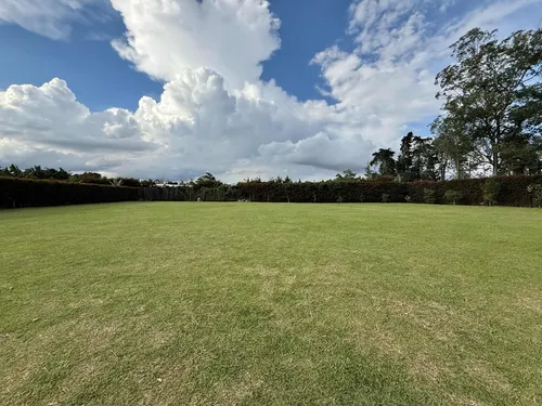 Lote En Venta En Parcelacion En Llanogrande A 5 Minutos De Jardines Y Carulla, Completamente Plano