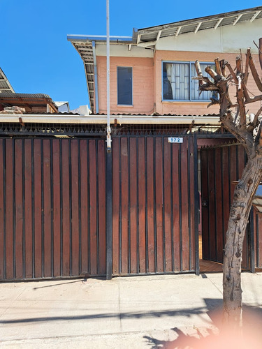 Hermosa Casa En Calle Jovino Novoa, Lampa