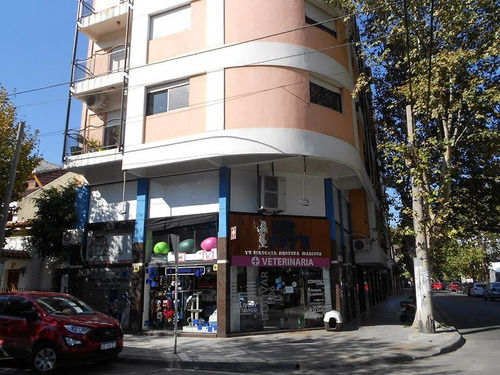 Local 110m² Aprox. Excelente Estado - Ramos Mejia