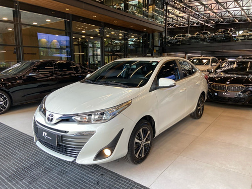 Toyota Yaris 1.5 16V FLEX SEDAN XLS CONNECT MULTIDRIVE