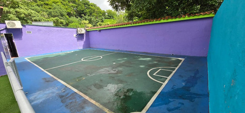Alquiler De Casa Para Unidad Educativa En La 4 Av. De Prebo