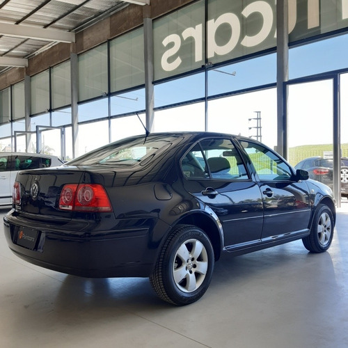 Volkswagen Bora 2.0 Trendline 115cv 2013 Pointcars