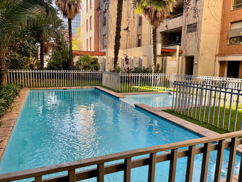 Departamento Las Condes, Excelente Ubicación Y Tranquilidad