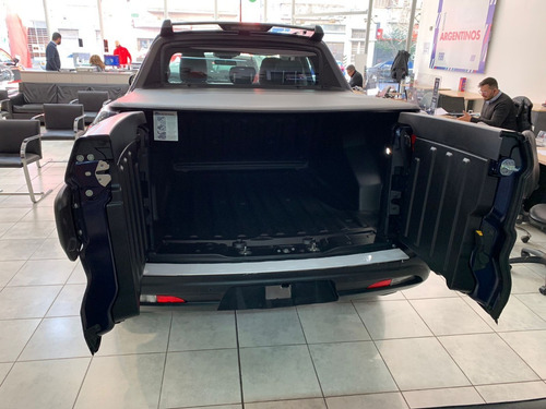 Imagen 10 de 15 de Fiat Toro Freedom 4x4 At9 Diesel R
