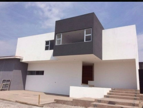 Moderna Casa En Venta - Vista Real Querétaro - Trato Directo