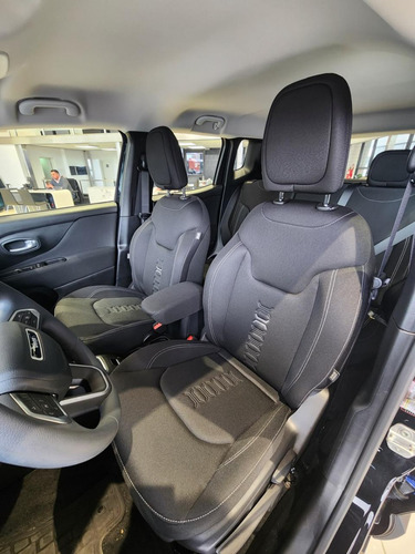 Jeep Renegade 1.8 Sport At6