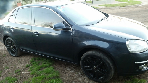 Volkswagen Vento 1.9 I Advance 2010