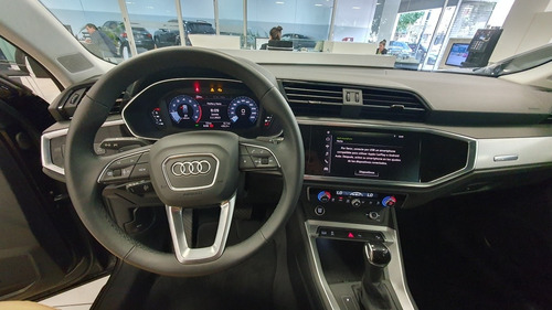 Imagen 8 de 25 de Audi Q3 0km 35tfsi 2021 1.4 150 Cv Audibsas 0km Negro Negra
