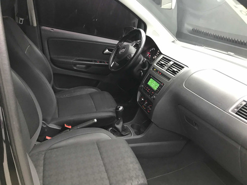 Imagem 8 de 8 de Volkswagen Fox 2015 1.6 Comfortline Total Flex 5p