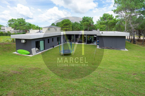 Imagen 25 de 25 de Casa Premium En Venta - 6 Ambientes - La Herradura - Pinamar