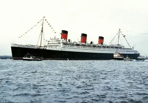 OPO 1/1250 Titanic + RMS Queen Mary: Set De 2 Réplicas En Miniatura Para Coleccionistas (21 Y 25 Cm)