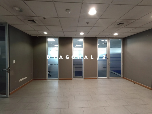 Oficina En Arriendo En Centro Histórico De Santiago