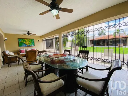 Venta Casa 3 Ambientes Itzimna