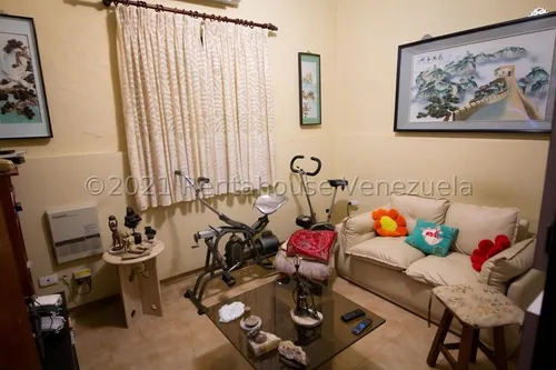 Casas En Venta Mls #25-12498