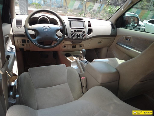 Toyota Fortuner Sr5 7ptos 4x4