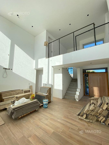 Imagen 11 de 20 de Casa En Venta En Barrio El Canton Norte - Maroto Propiedades