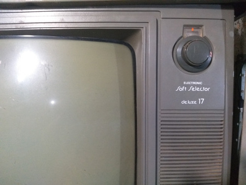 Tv Philco 17 Polegadas P&b Retrô