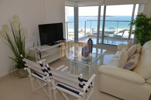 Apartamento Con Vista Espectacular, Y Con Todos Los Servicios!! -ref:15729