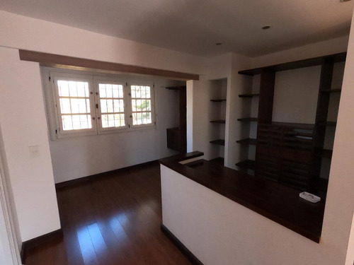 Casa A La Venta En Martinez De 4 Dormitorios - Av Libertador Al Rio - Vieyes 1200