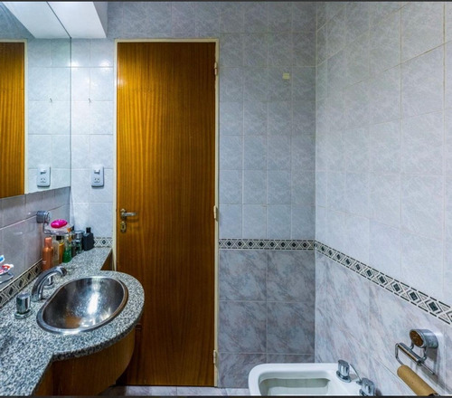 Imagen 19 de 22 de Depto De 1 Dormitorio En Barrio Martin Con Patio Impecable
