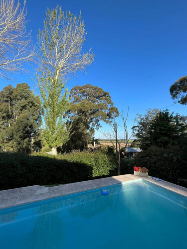Casa En Venta - 3 Dormitorios 2 Baños - 605mts2 - Sierra De Los Padres