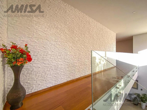 Imagen 6 de 22 de Casa - Miraflores (funes Hills)