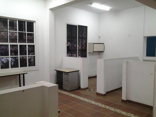 Imagen 6 de 17 de Casa En Arriendo En Cali Versalles. Cod 60734