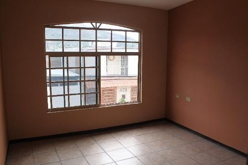 Se Venden Departamentos Con Local Comercial En Junta De Los Ríos.