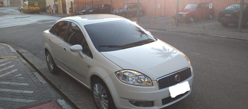 Fiat Linea 2013 1.8 16v Essence Flex Dualogic 4p