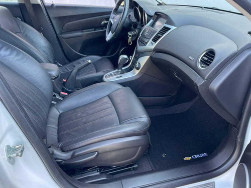 Imagem 9 de 15 de Chevrolet Cruze 1.8 Lt 16v Flex 4p Automático 2014