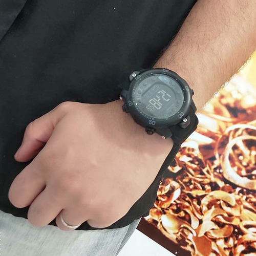 Imagem 3 de 6 de Relogio Masculino X Games Esportivo Preto E Cinza Pulseira