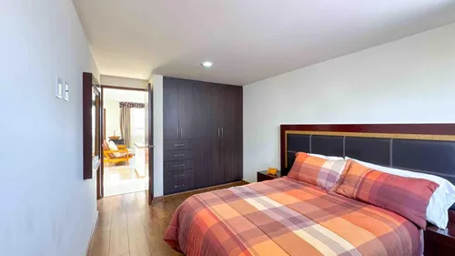 Casa En Venta En Calimaya, Con Excelente Mantenimiento.