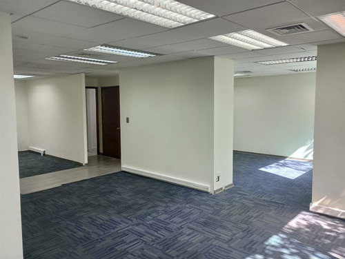 Local Comercial En Arriendo En Las Condes